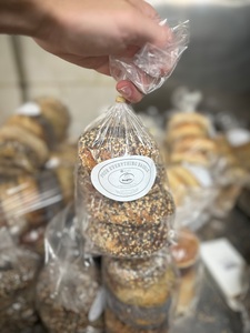 DoughCo EVERYTHING Bagel 4 Pack